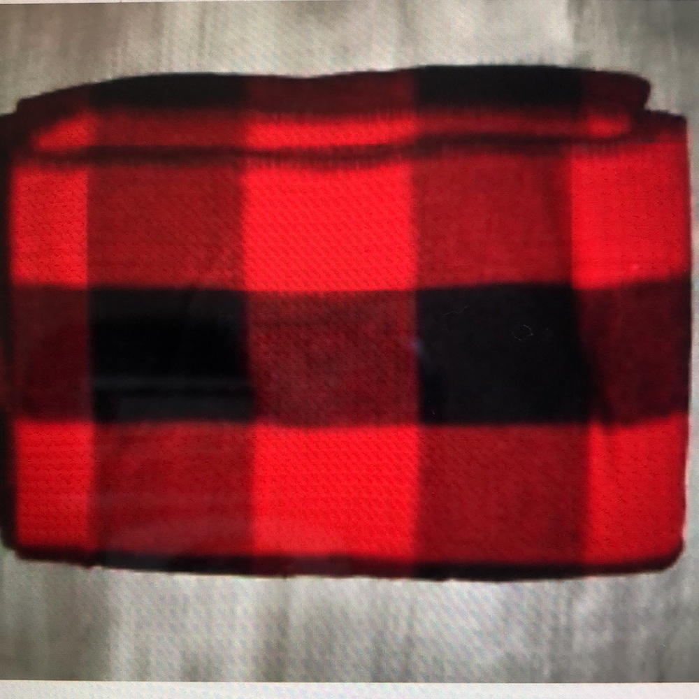 New Vintage Marlboro Country Store Buffalo Plaid Wool Blanket.